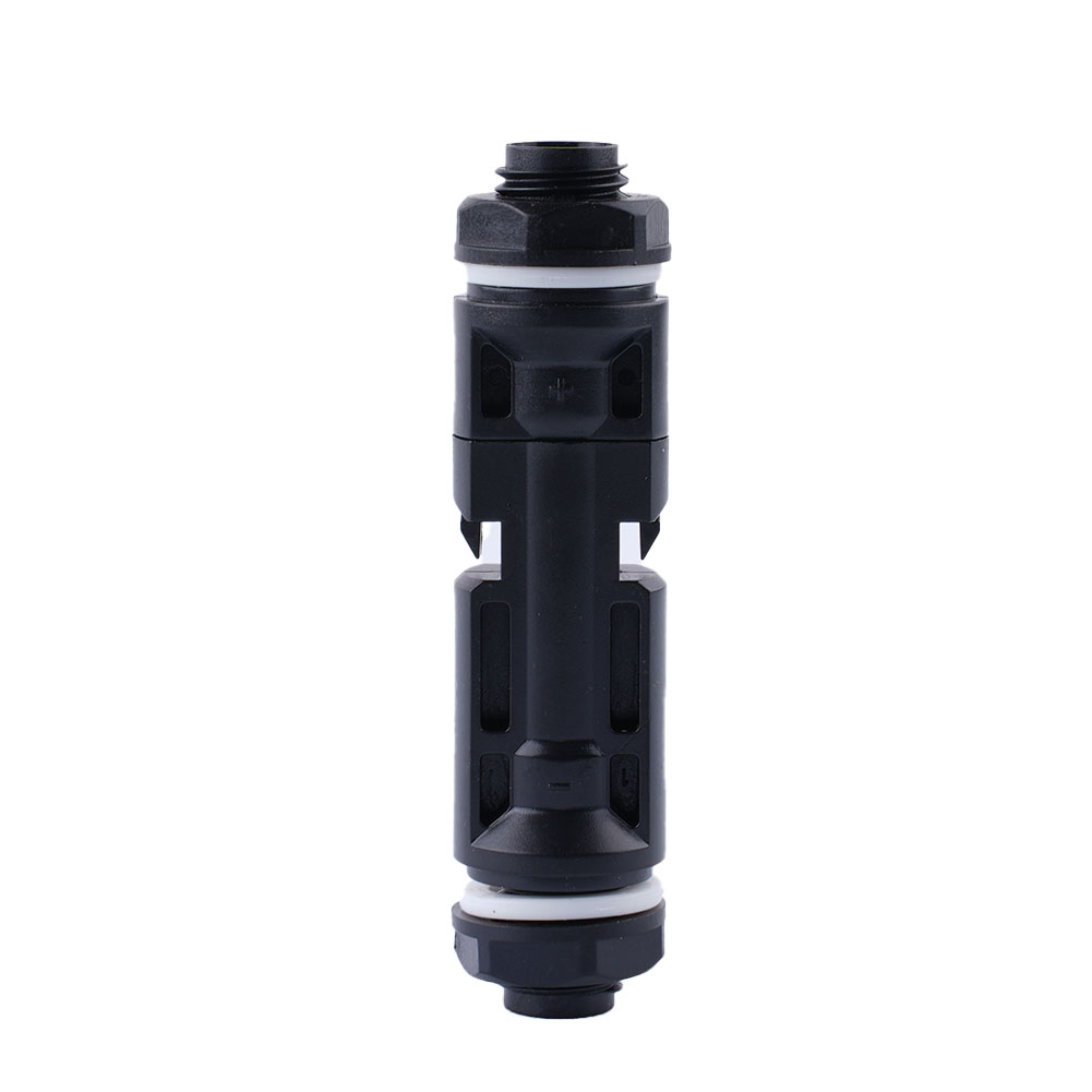 屋外用効率的なソーラーパネル接続用IP67防水メスカップリン - Outdoor Power Distributors のレビューと価格
