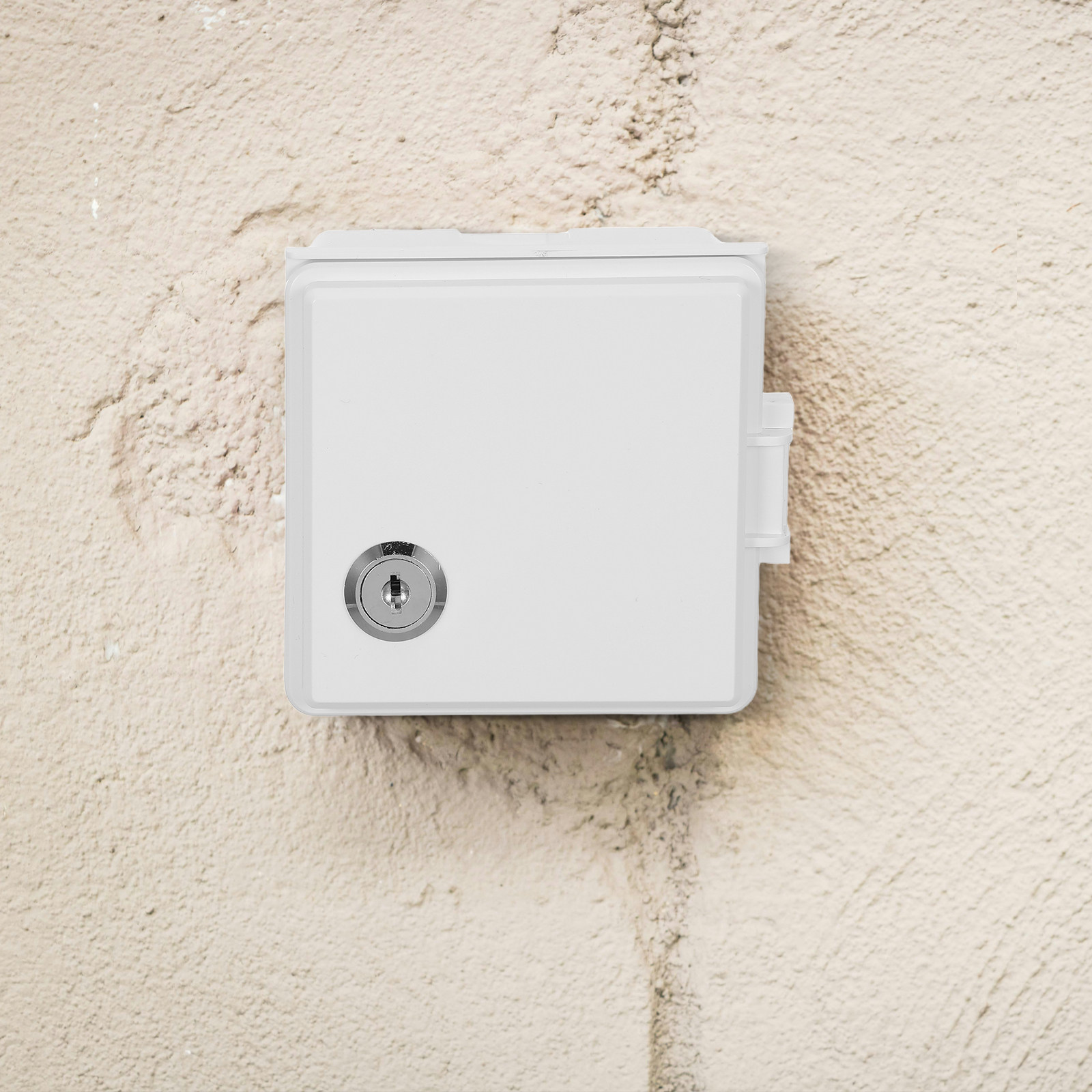 防水コンセントボックスカバー ロックキー付き 屋外コンセント - Outdoor Power Outlet のレビューと価格